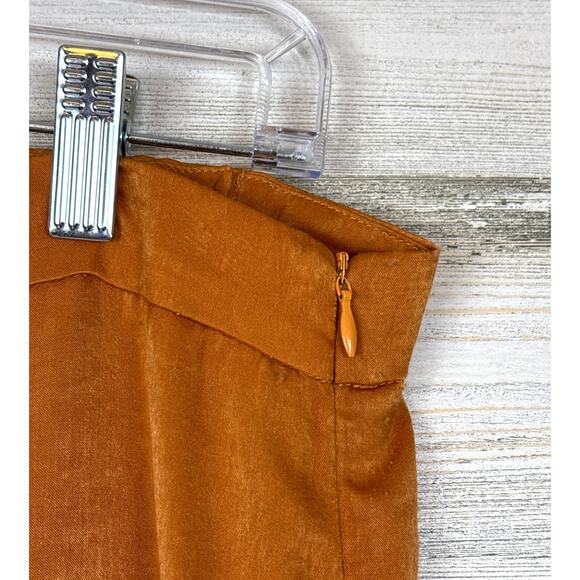 Lucy Paris Women’s XS tan gold Flat Front Celine Wide-Leg Silky Pull-On Pant NEW - Picture 8 of 8